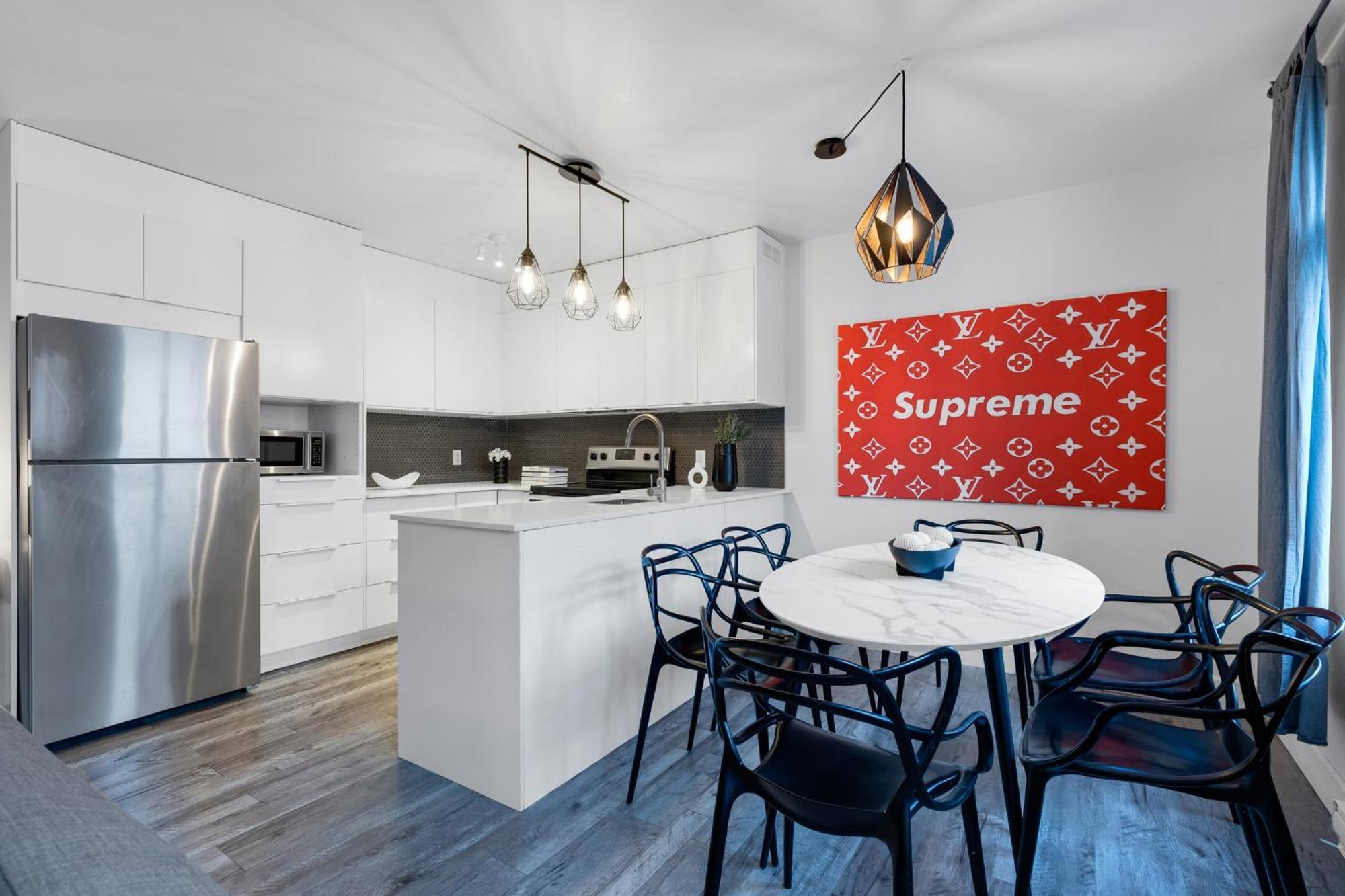 Liv Mtl Urban Aparthotel Montreal Exterior photo