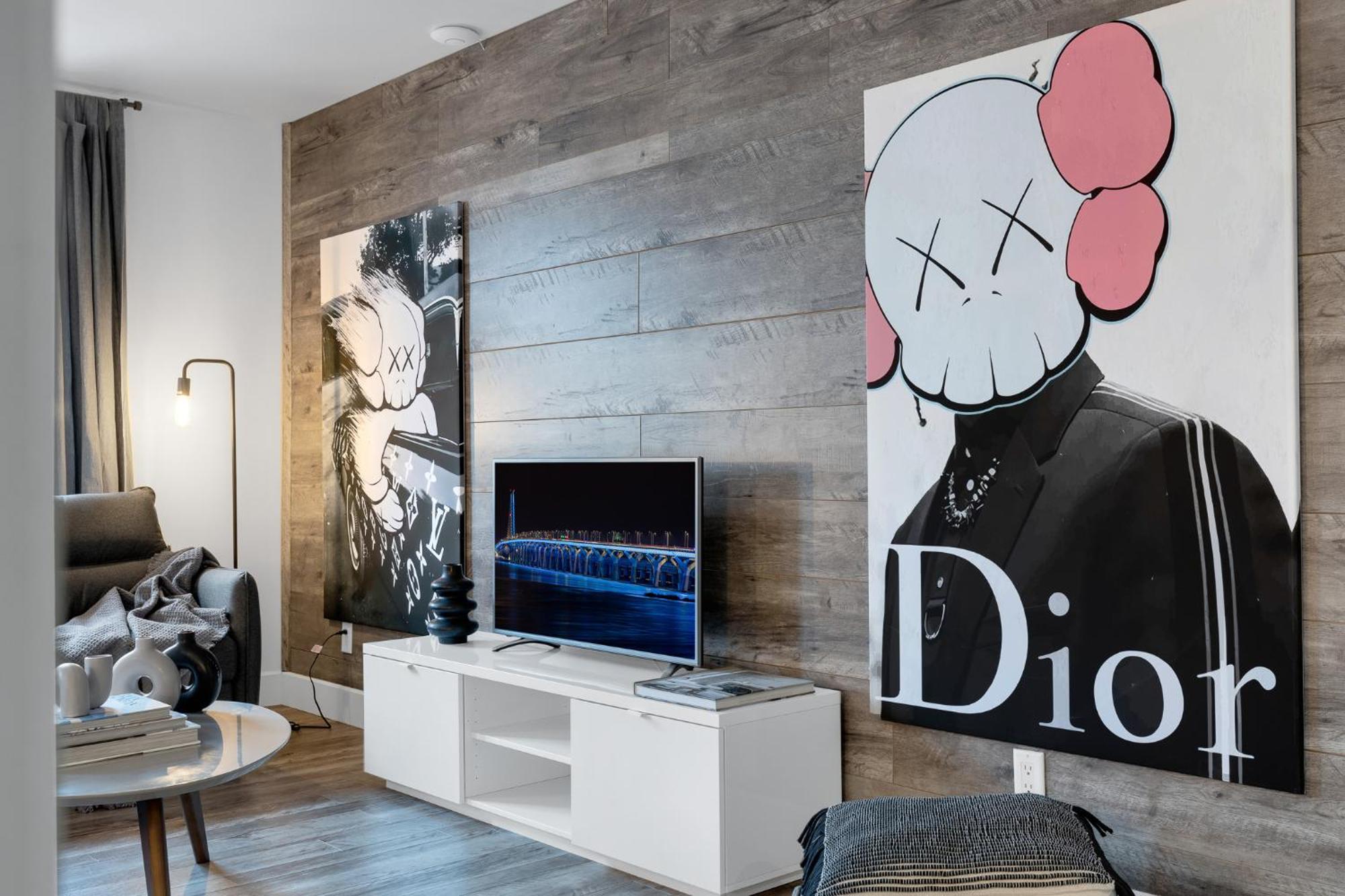 Liv Mtl Urban Aparthotel Montreal Exterior photo
