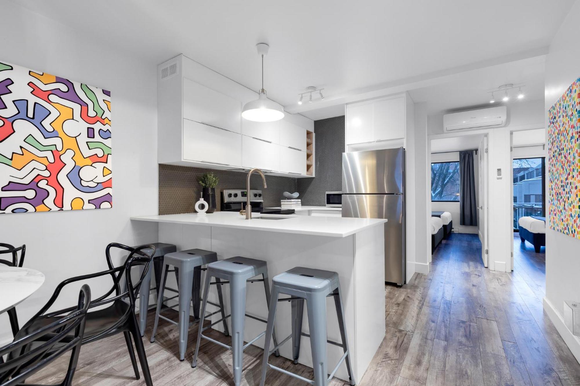 Liv Mtl Urban Aparthotel Montreal Exterior photo