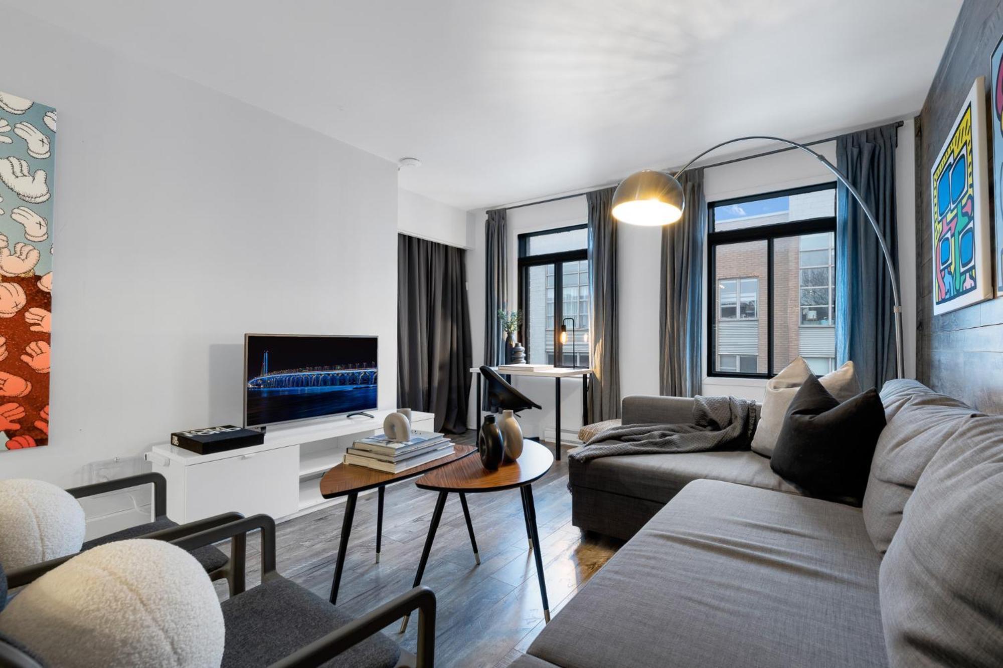 Liv Mtl Urban Aparthotel Montreal Exterior photo