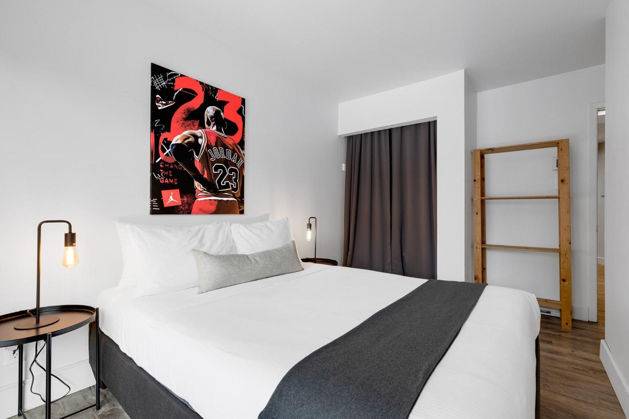 Liv Mtl Urban Aparthotel Montreal Exterior photo