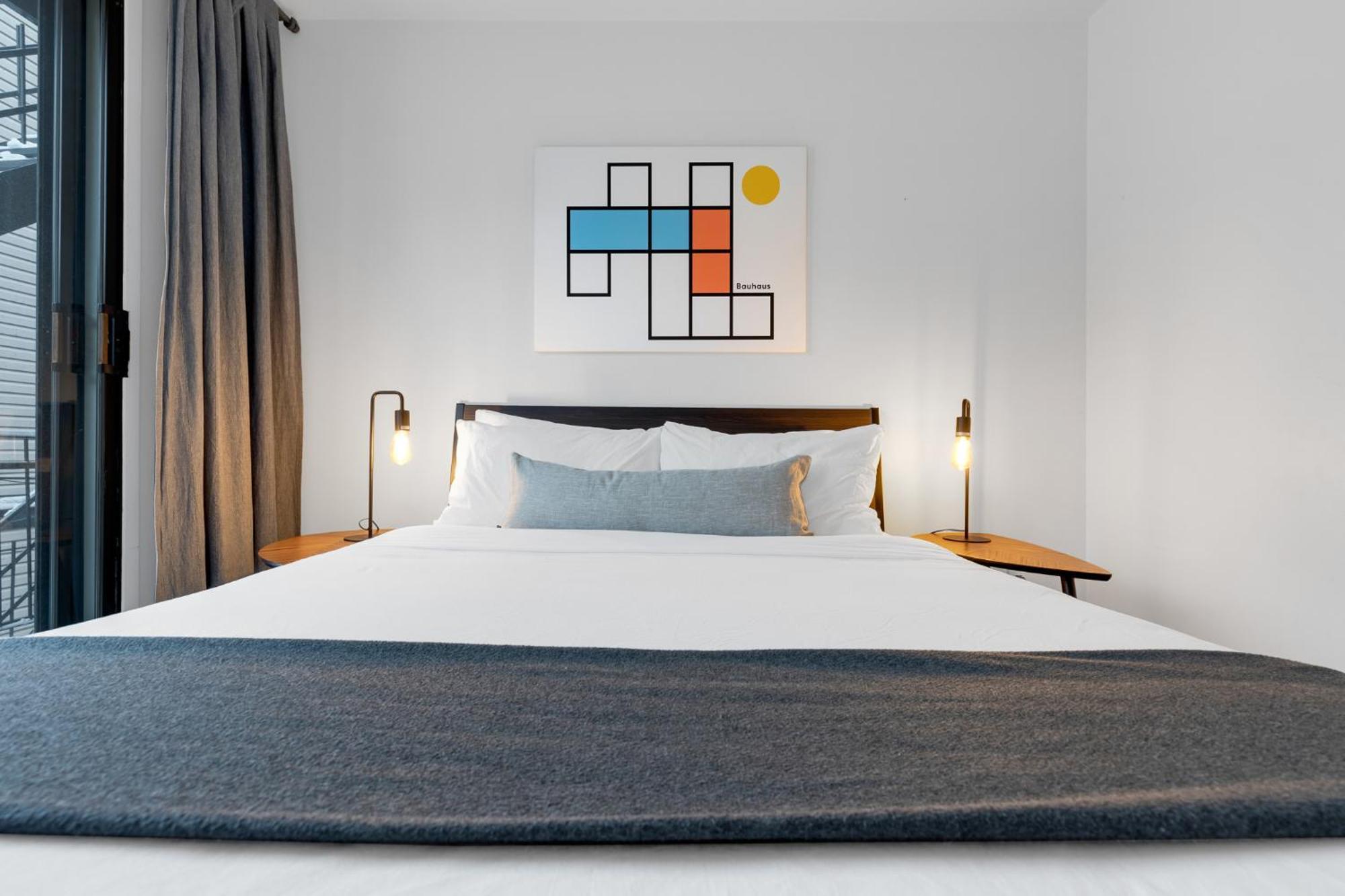 Liv Mtl Urban Aparthotel Montreal Exterior photo
